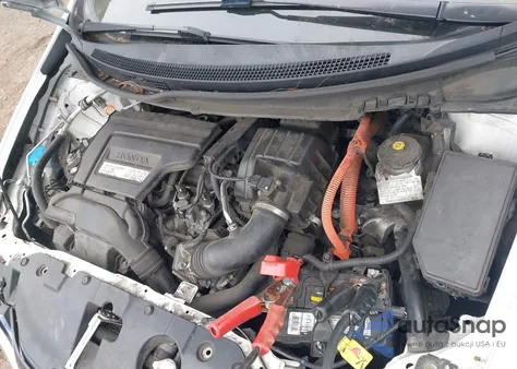 2015 Honda Civic Hybrid из США, поврежденный, VIN 19XFB4F28FE200676